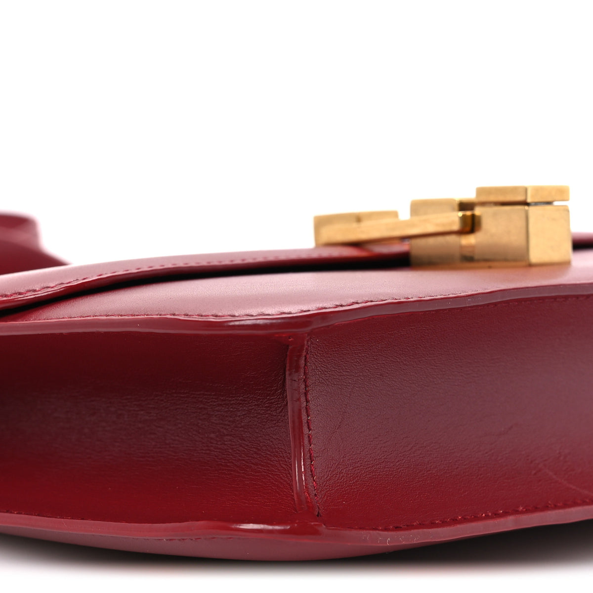 Box Calfskin Le Carre Satchel Opyum Red