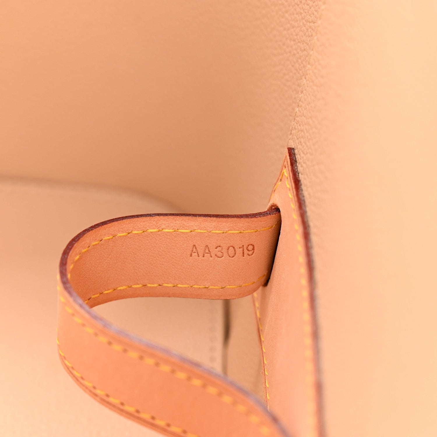 Louis Vuitton Monogram Nice 7 of 10