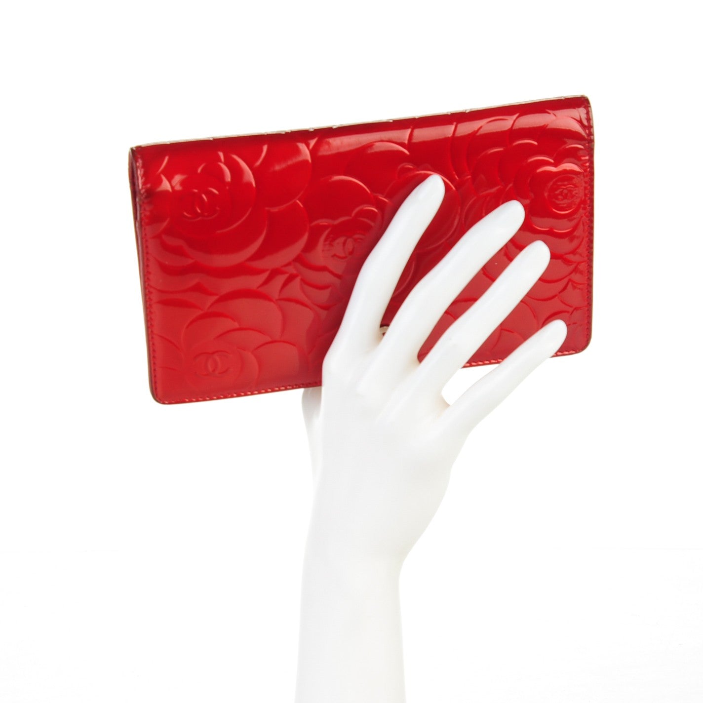 Chanel Patent Camellia Embossed Yen Wallet Red 2 of 9
