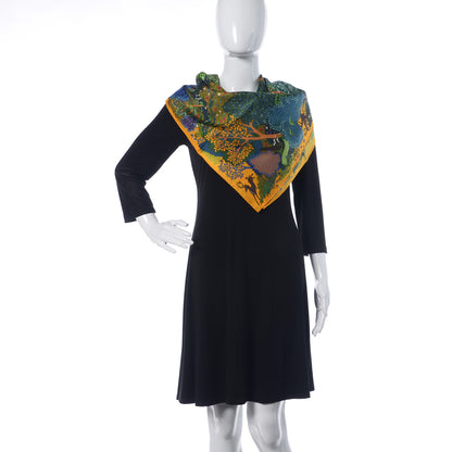 Hermes Silk Dans Un Jardin Anglais Scarf 90 Juane D Or Vert Bleu 2 of 5