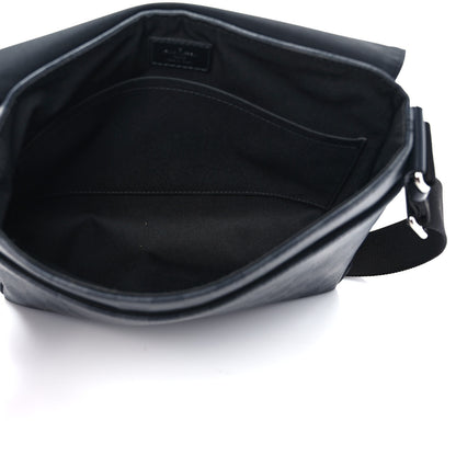 Louis Vuitton Damier Graphite District PM 5 of 8