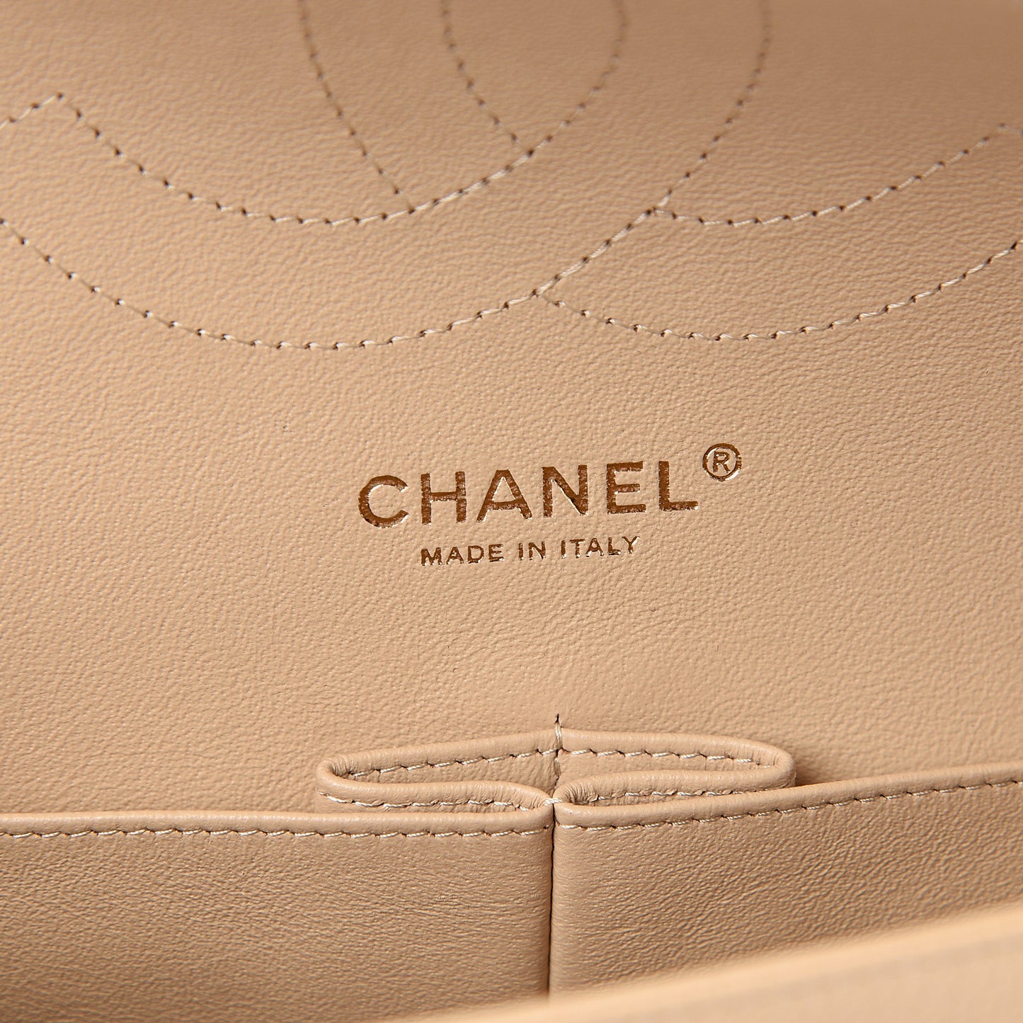 Caviar Quilted Jumbo Double Flap Beige Clair