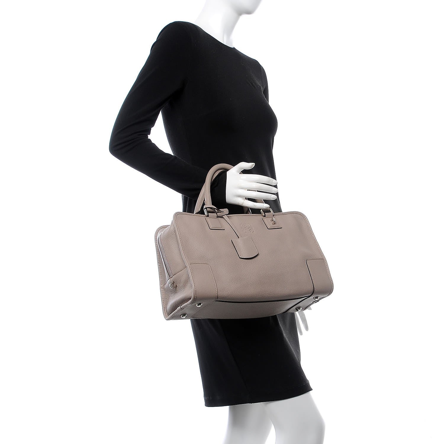 Loewe Goatskin Amazona Beige 2 of 9
