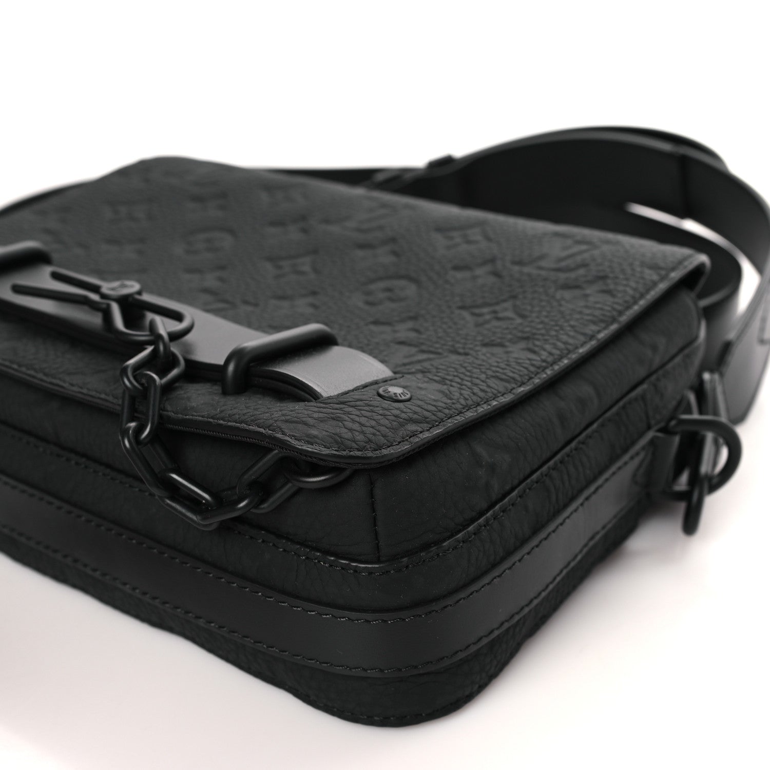 Louis Vuitton Taurillon Monogram Steamer Messenger Black 7 of 8