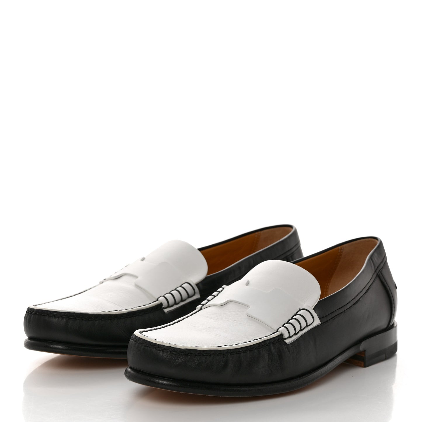 Calfskin Womens Kennedy Loafers 36 Black White