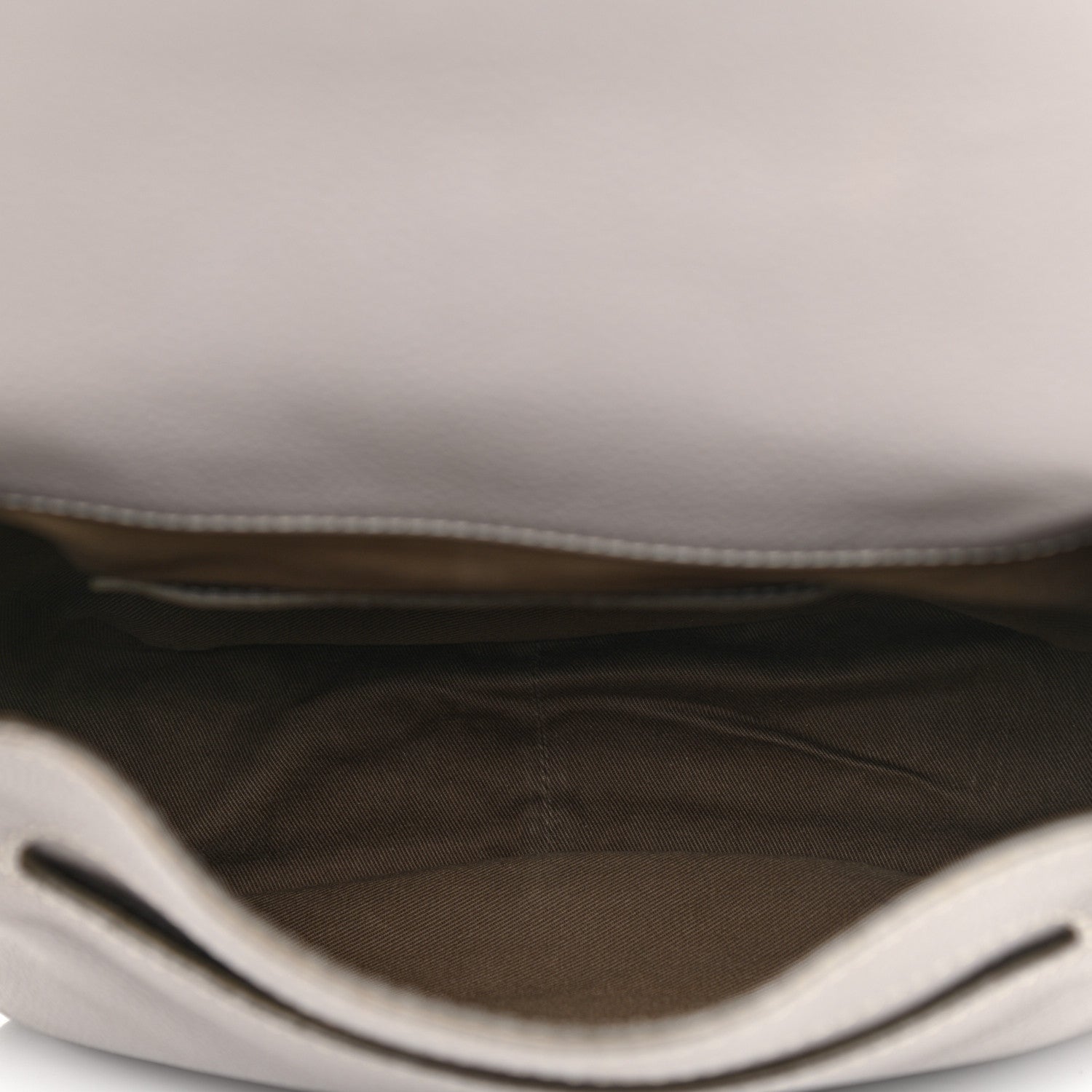 Chloe Calfskin Medium Marcie Round Crossbody Bag Cashmere Grey 6 of 32