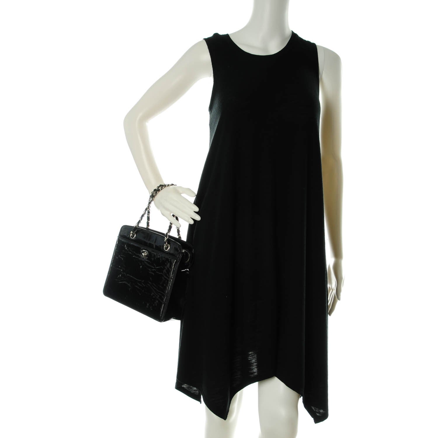 Chanel Patent Tote Bag Black 2 of 8