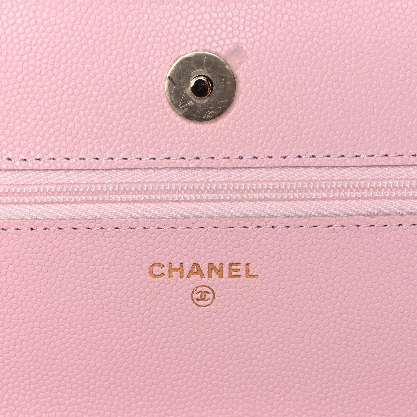 Caviar Quilted Wallet On Chain WOC Light Pink