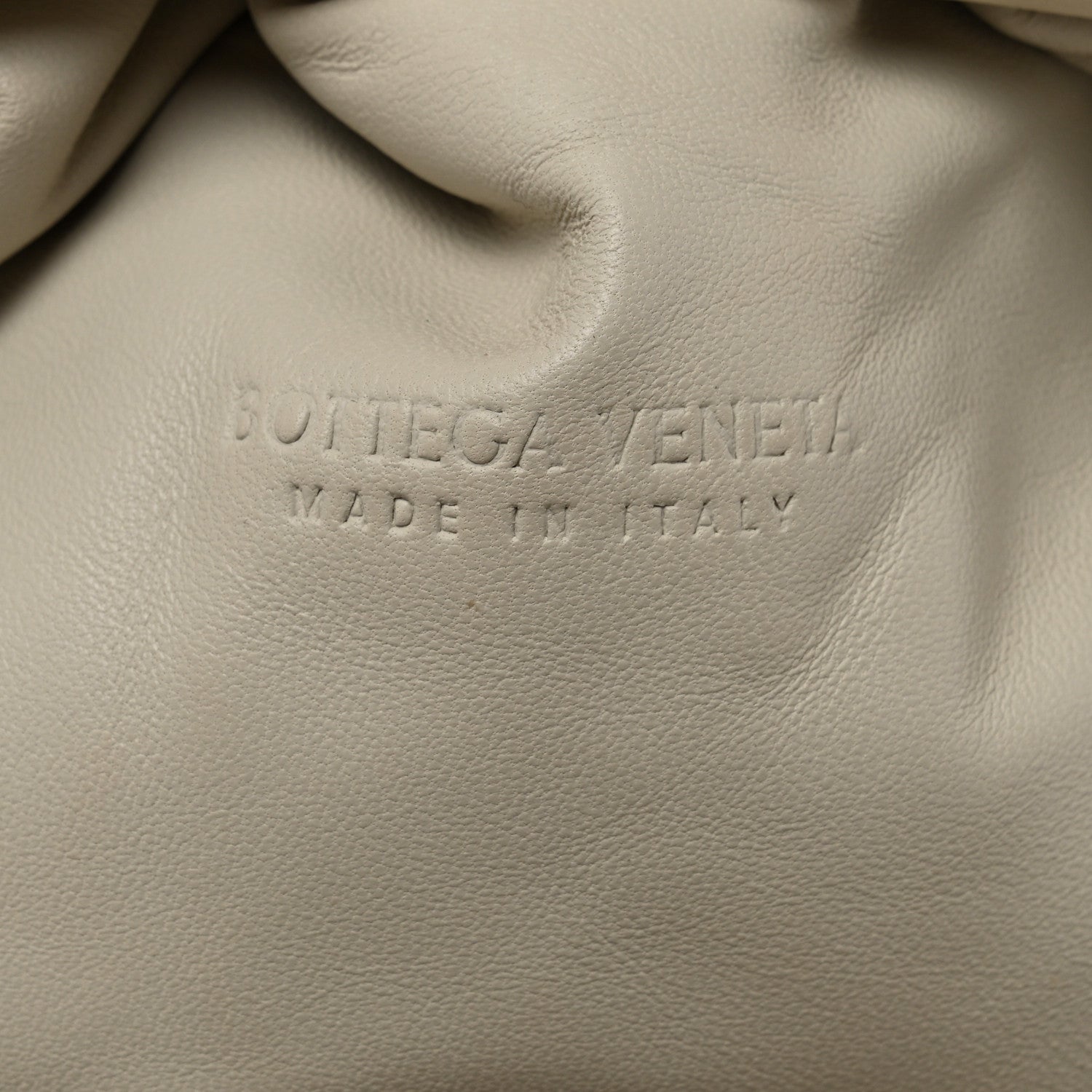 Bottega Veneta Nappa Maxi Intrecciato The Pouch Oversized Clutch Plaster 9 of 12