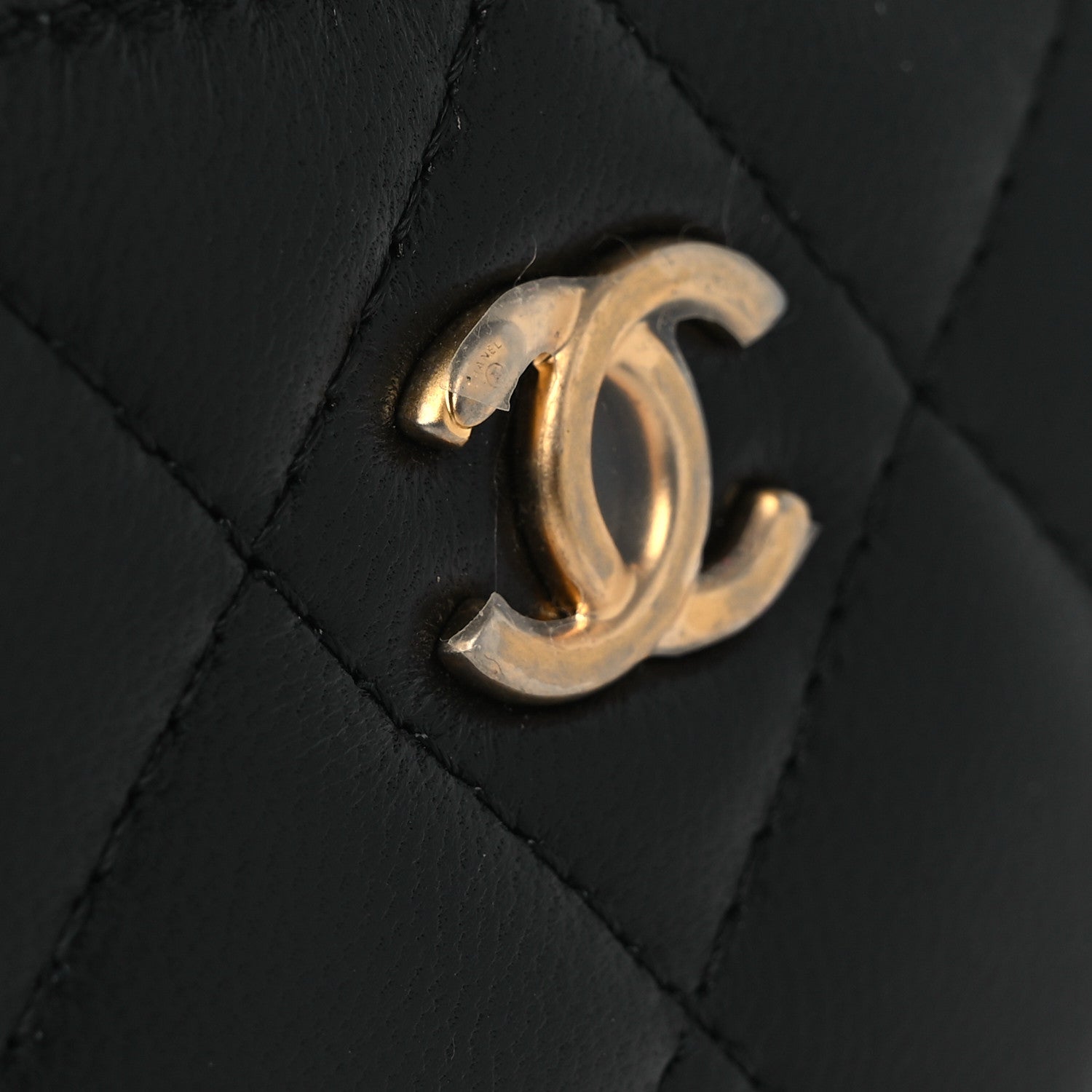Chanel Lambskin Quilted Mini Pearl Crush Vanity Case With Chain