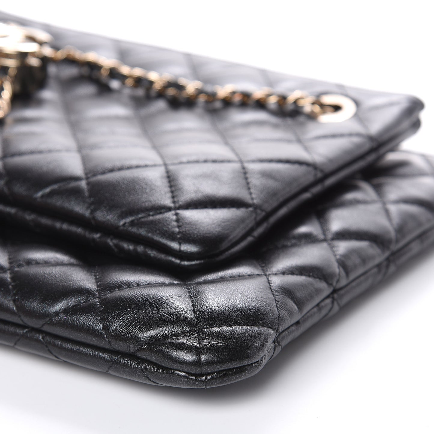 Shiny Lambskin Quilted Clutch With Chain Black