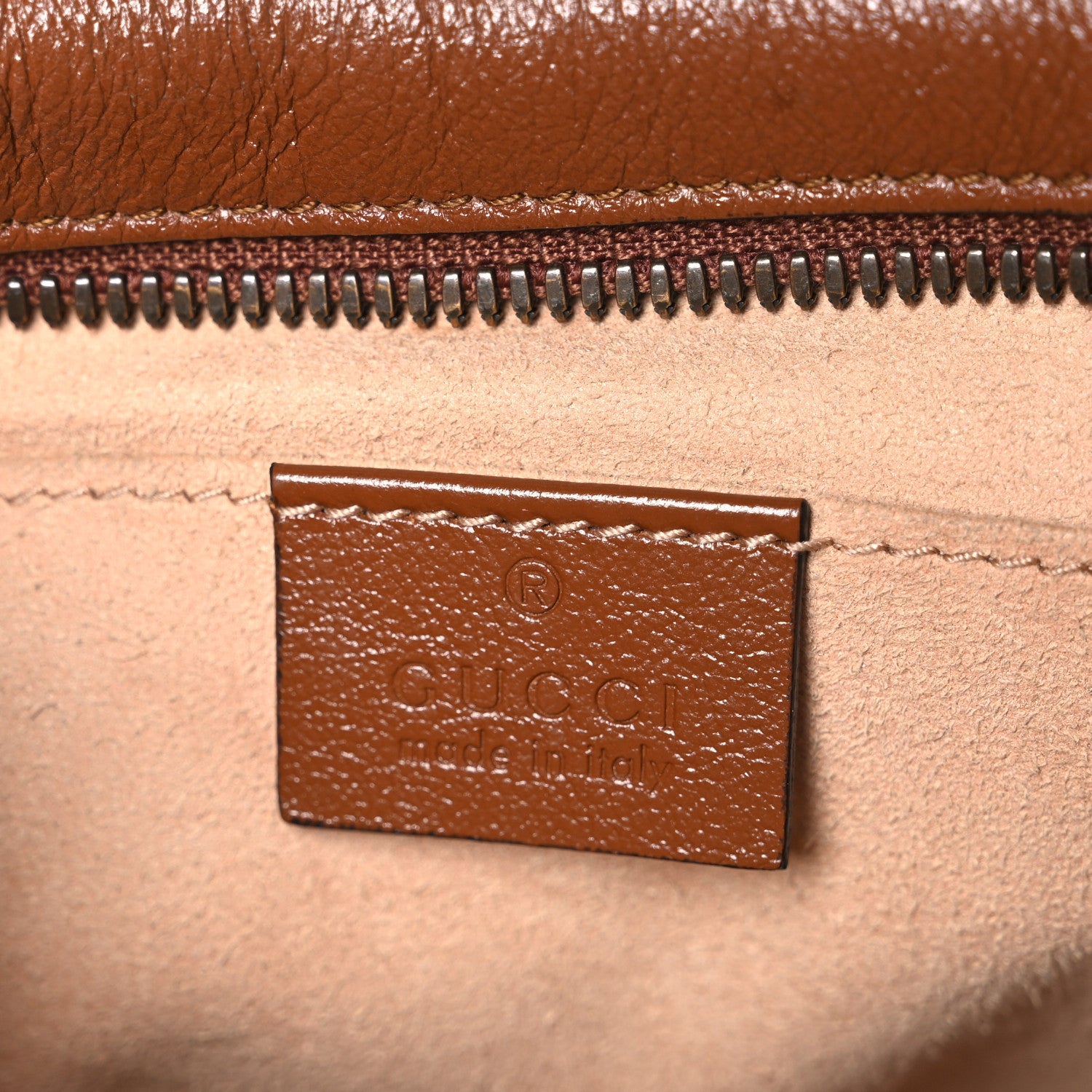 Gucci Glazed Calfskin Matelasse Diagonal Small GG Marmont Chain Shoulder Bag Cuir 6 of 10