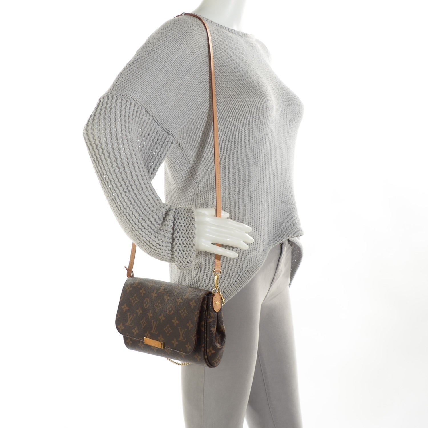 Louis Vuitton Monogram Favorite MM 2 of 7