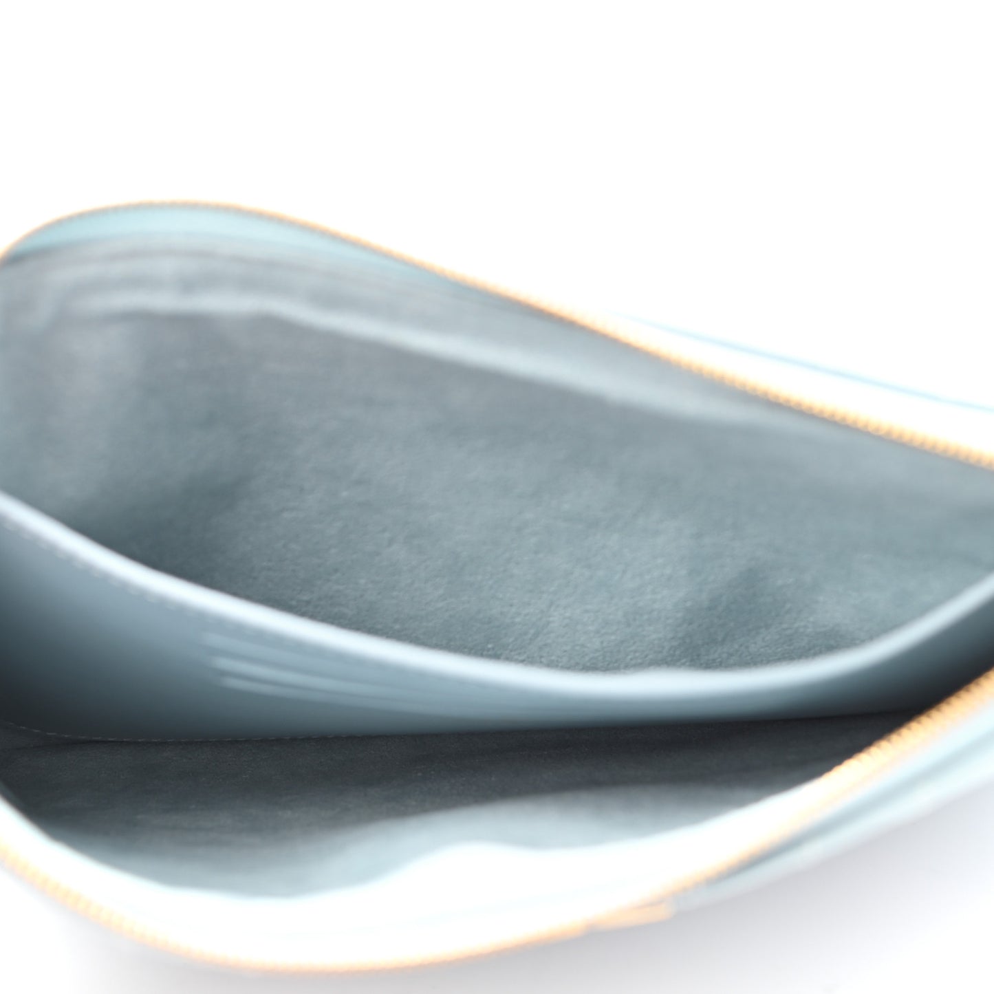 Calfskin New Wave Zipped Pochette Porcelain Blue