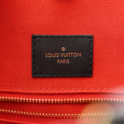 Louis Vuitton Reverse Monogram Giant Onthego MM 6 of 11