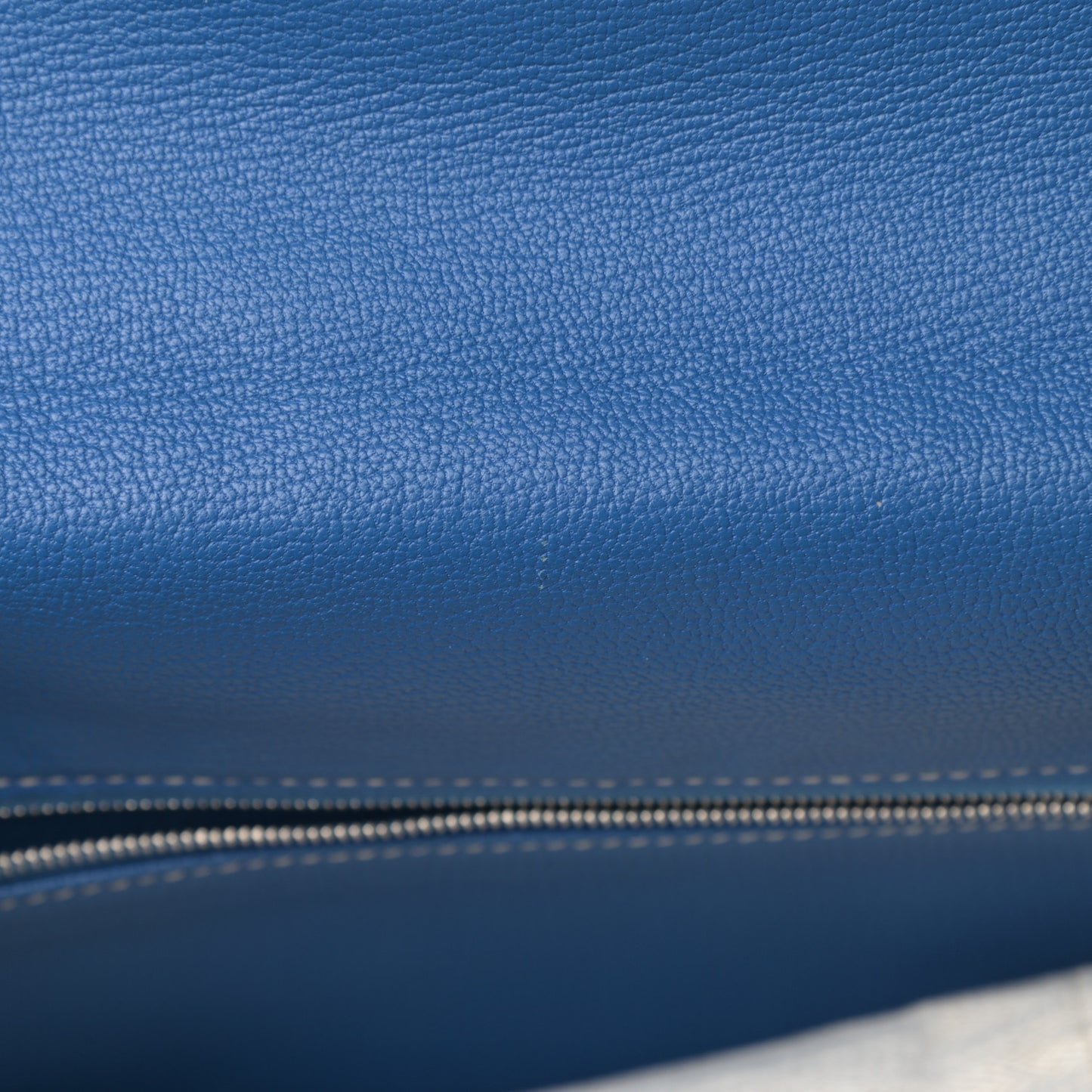 Epsom Candy Kelly Retourne 35 Bleu Electrique Mykonos