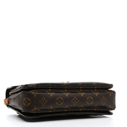 Louis Vuitton Monogram Pochette Metis 4 of 18