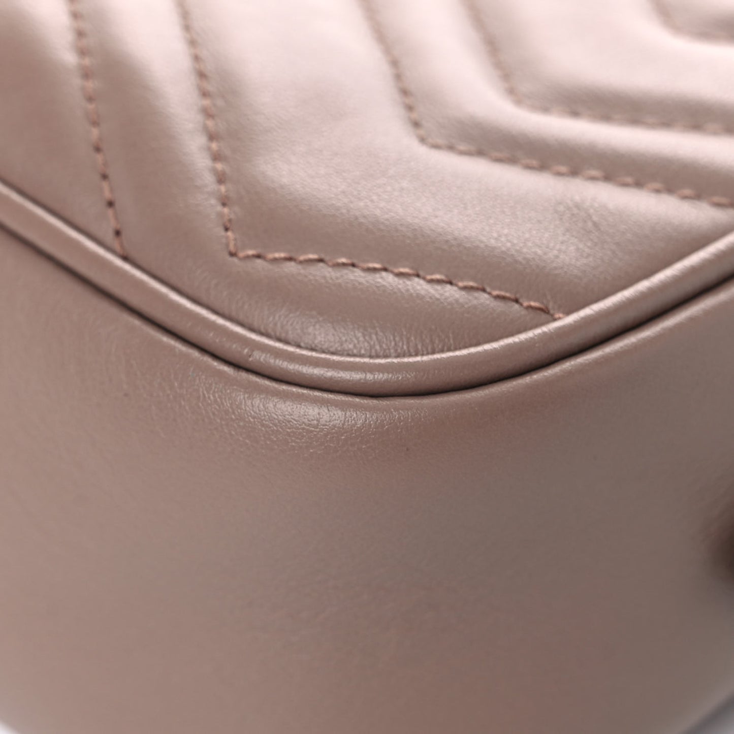 Calfskin Matelasse Mini GG Marmont Chain Shoulder Bag Porcelain Rose