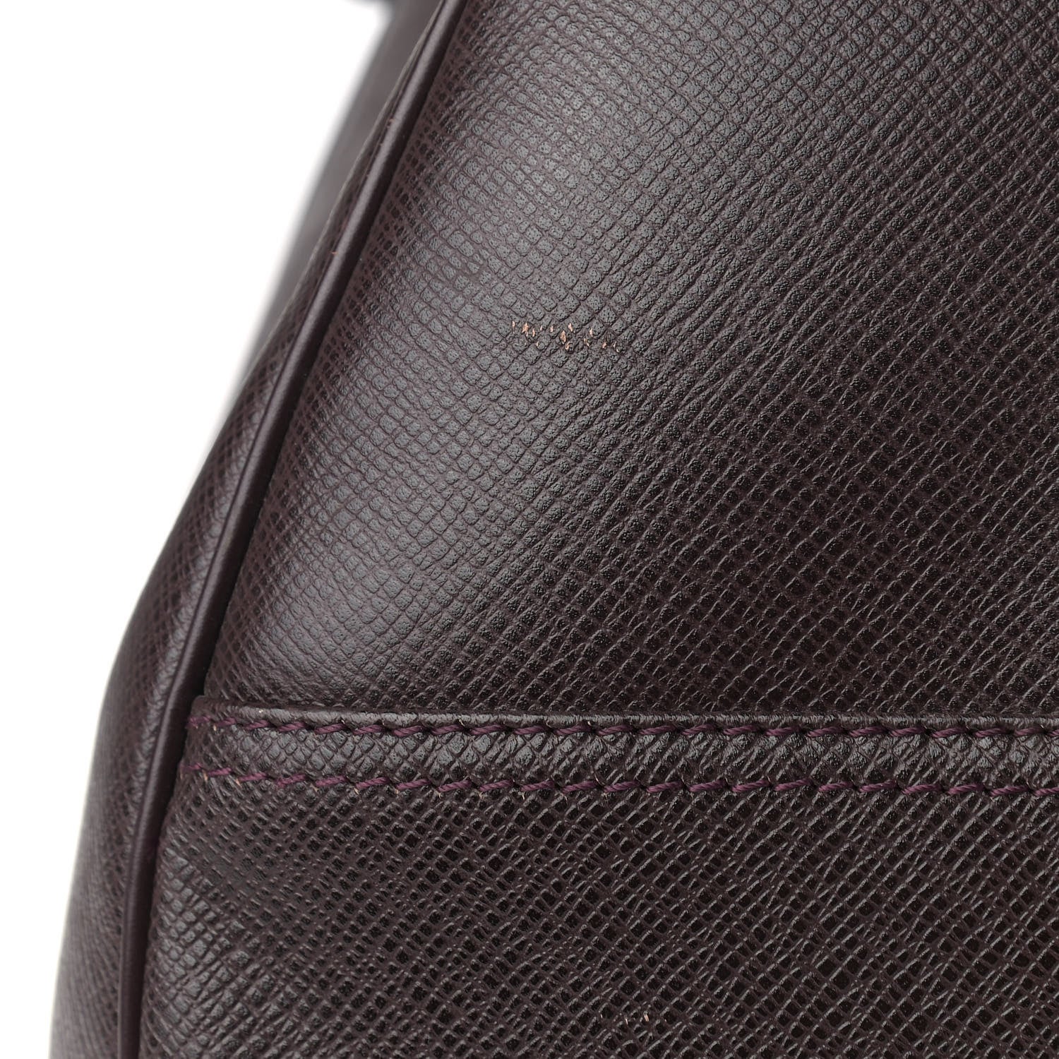 Louis Vuitton Taiga Kendall GM Acajou 14 of 15