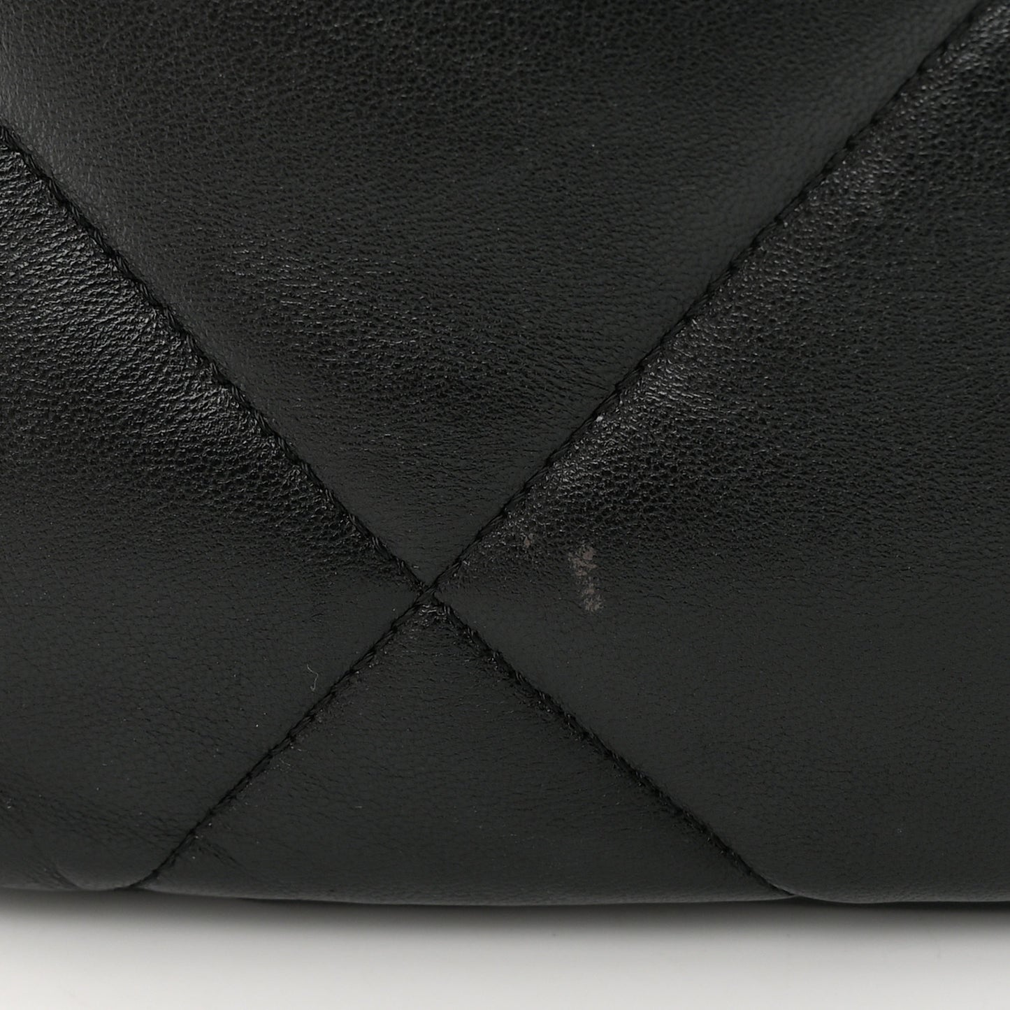 Lambskin Quilted Medium Chanel 19 Flap Black