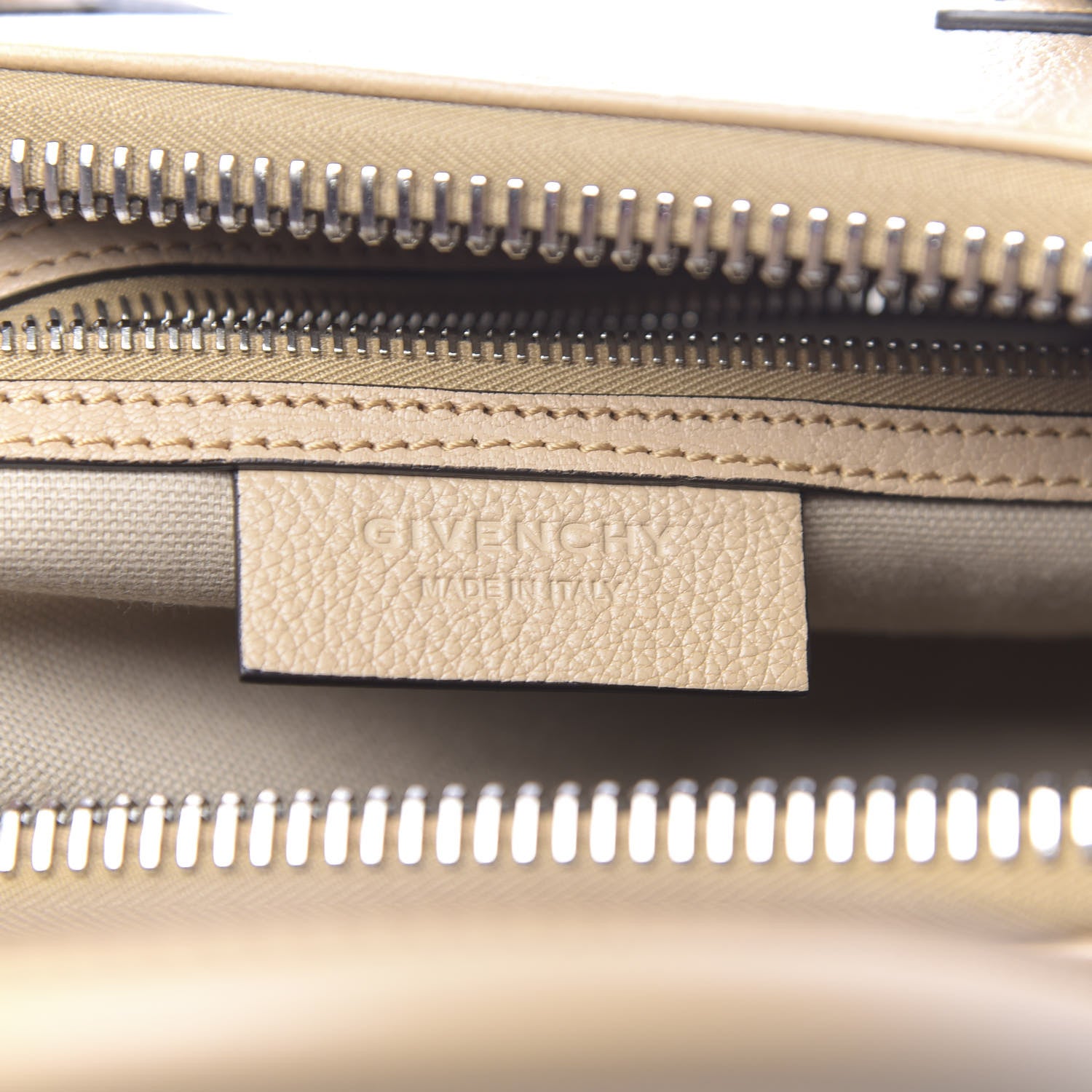 Givenchy Sugar Goatskin Small Antigona Light Beige 5 of 10