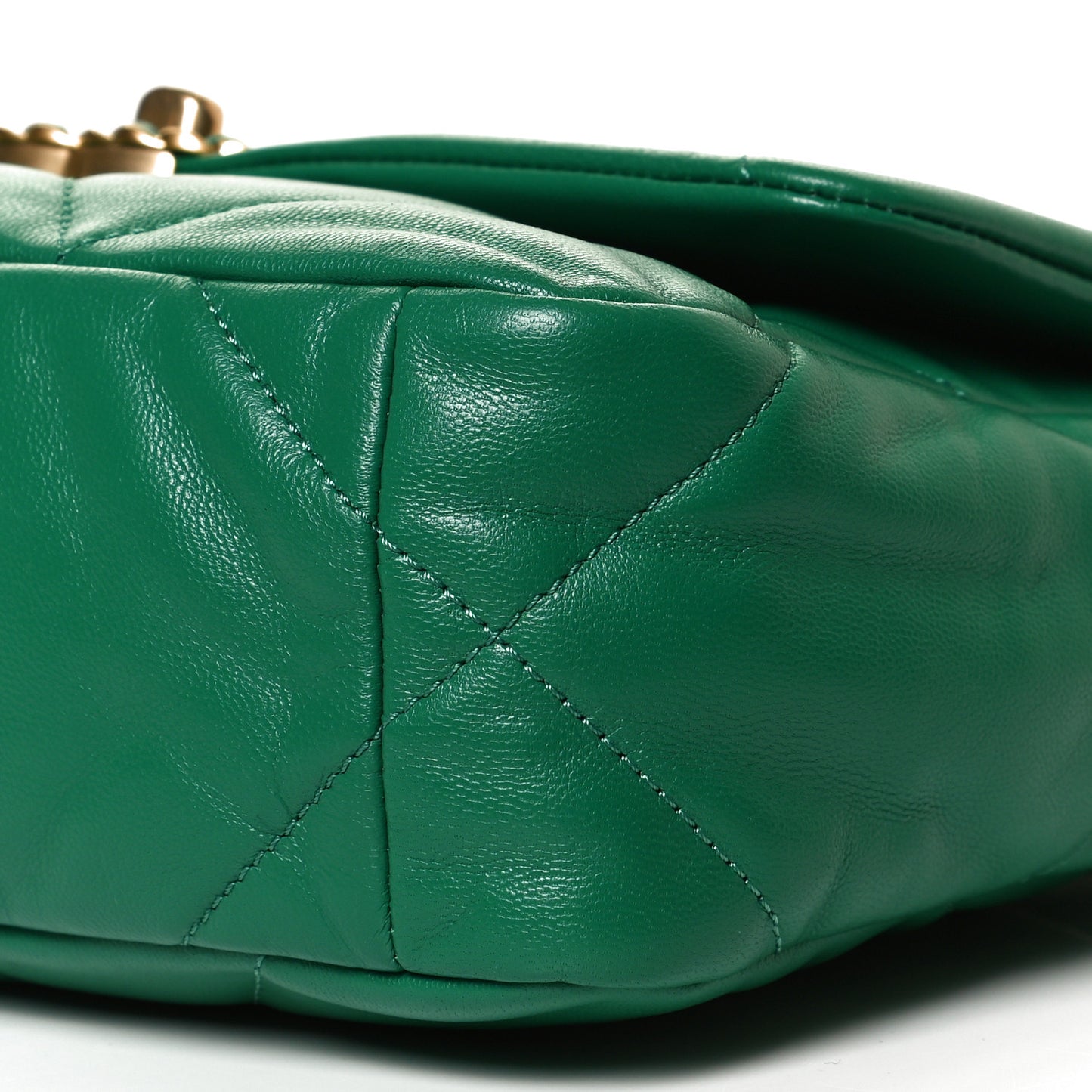 Lambskin Quilted Medium Chanel 19 Flap Green