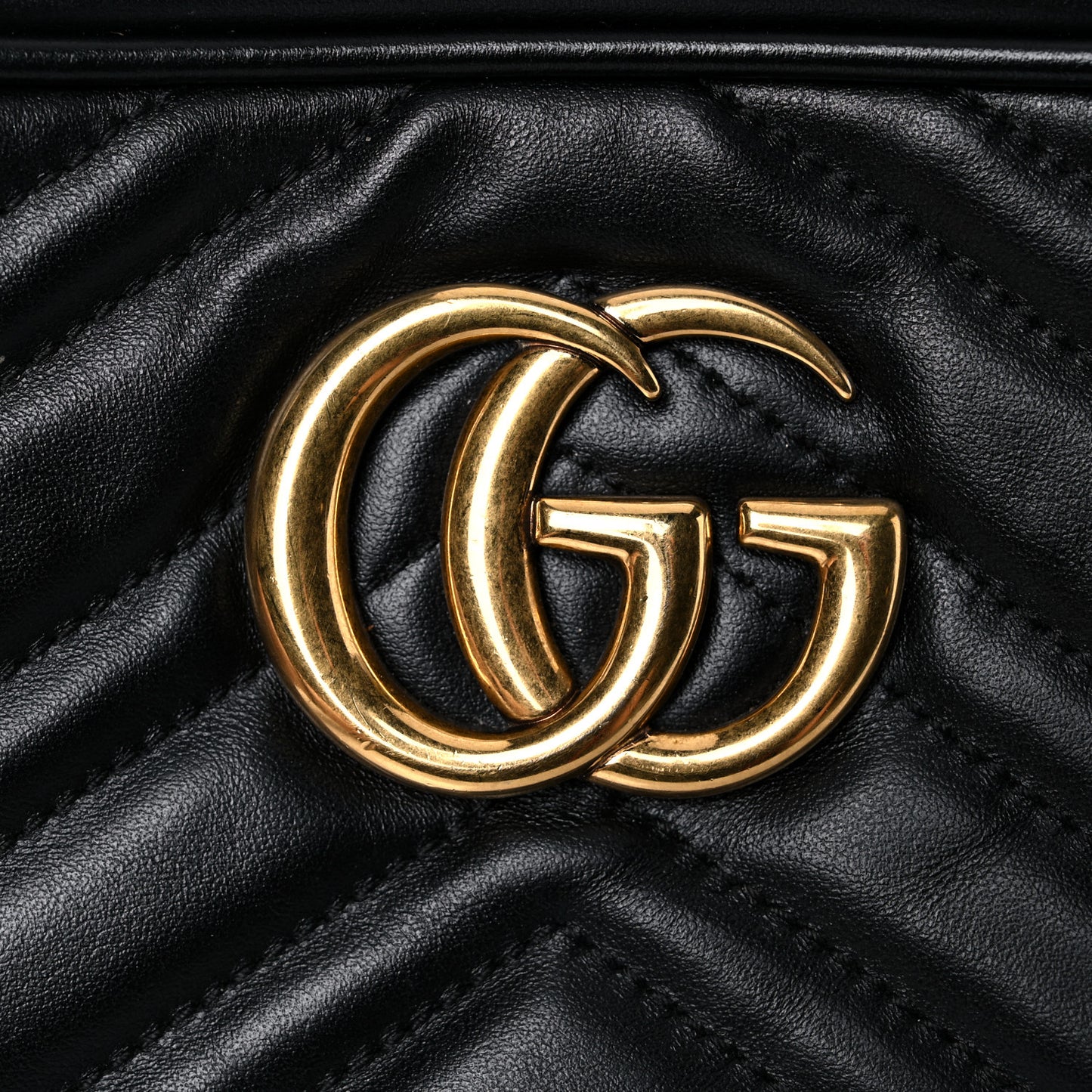 Calfskin Matelasse Small GG Marmont Chain Shoulder Bag Black