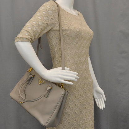 Prada Saffiano Lux Double Zip Tote Pomice 2 of 11