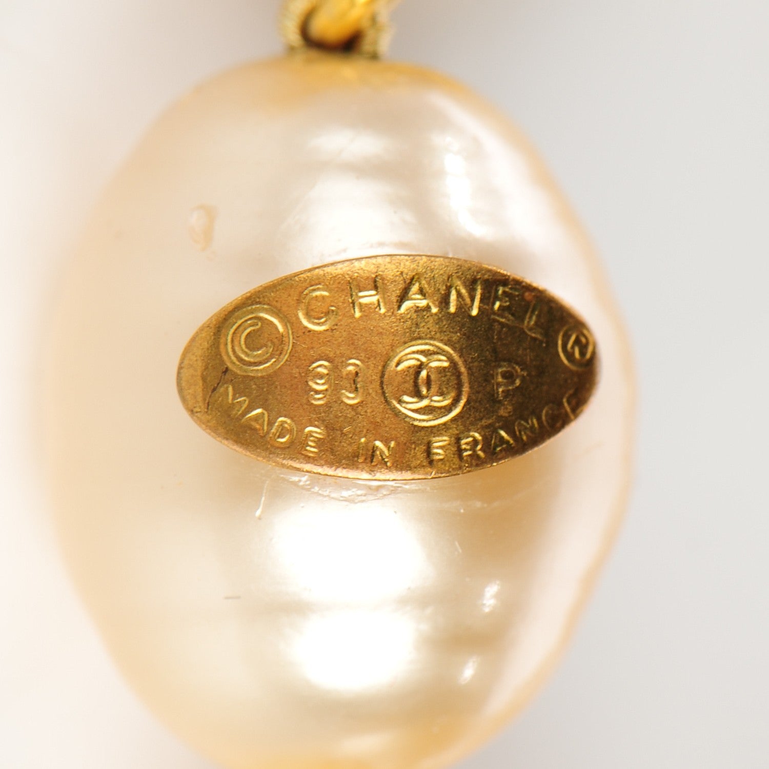 Chanel Irregular Pearl Bracelet Gold 4 of 4