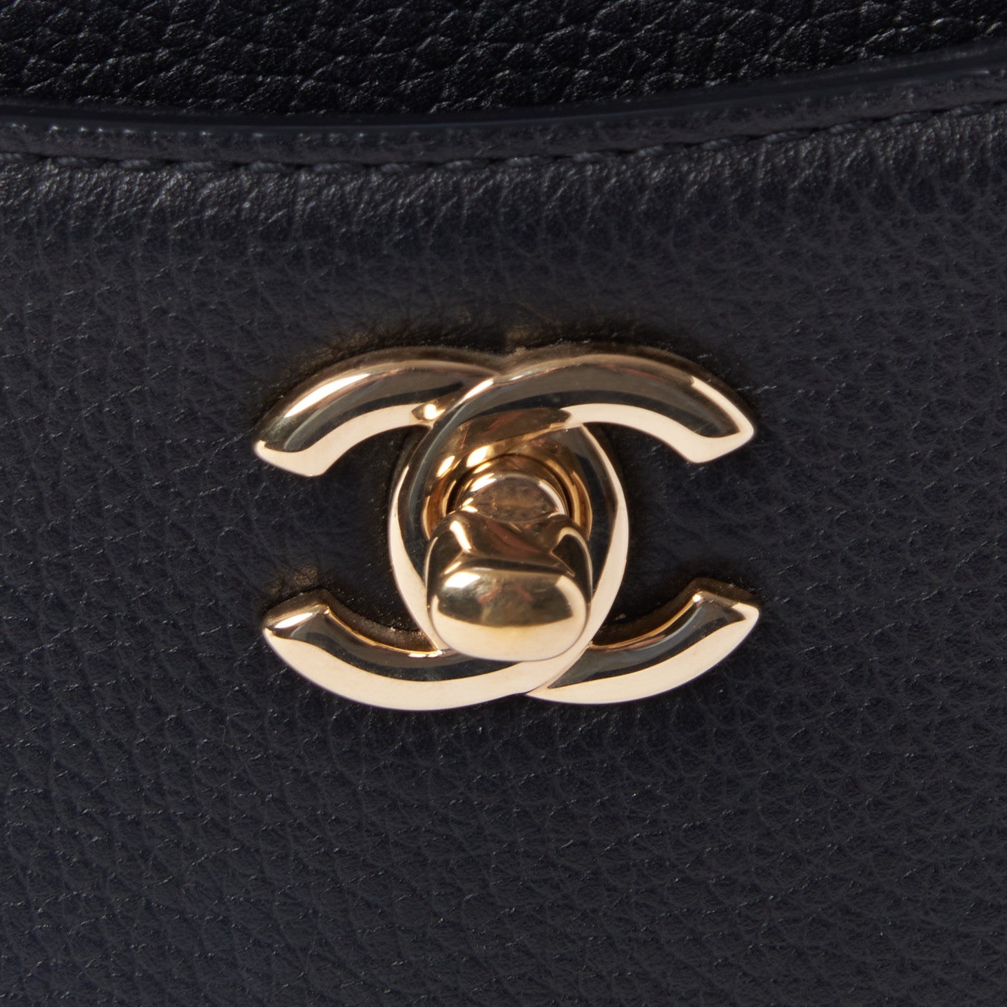 Chanel Grained Calfskin Small Bi-Color Neo Executive Shopper Tote Black Beige 10 of 10
