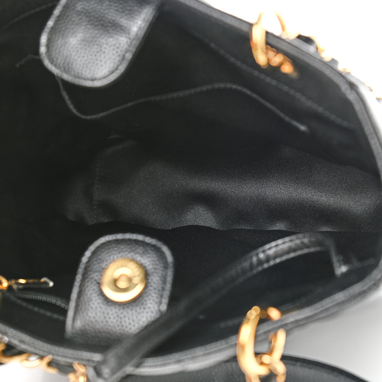 Caviar Quilted Petit Shopping Tote PST Black