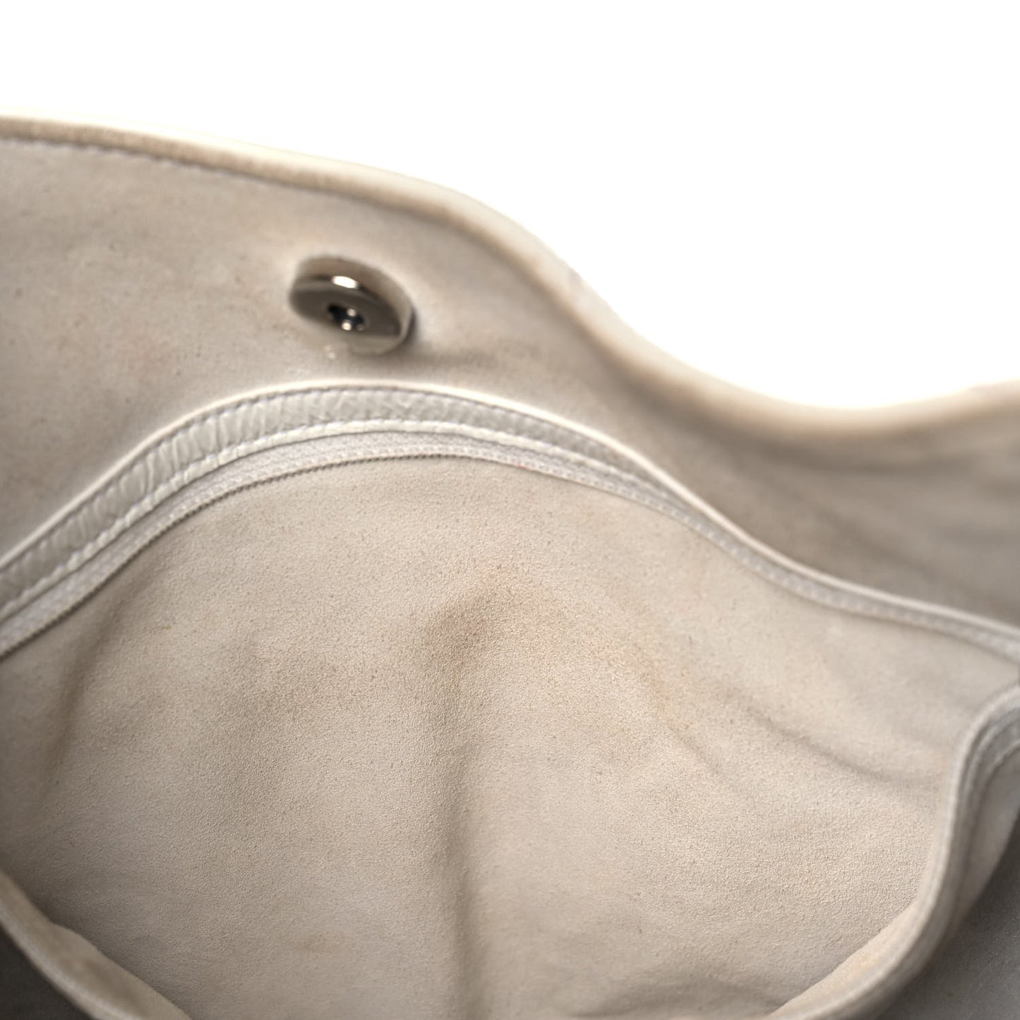 Crumpled Patent Small Droplet Hobo White