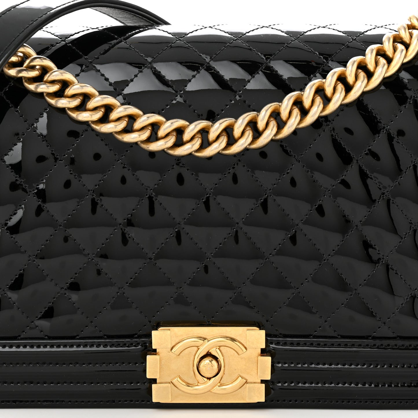 Patent Calfskin Quilted New Medium Boy Flap Black