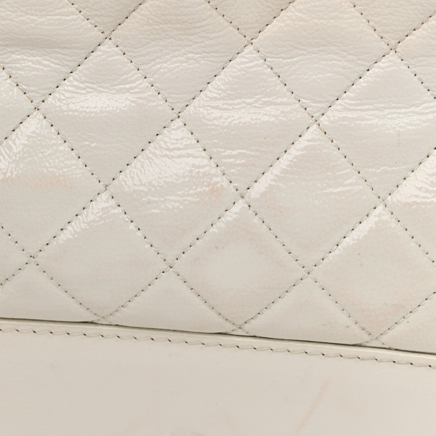Patent Goatskin Quilted Medium Gabrielle Hobo White