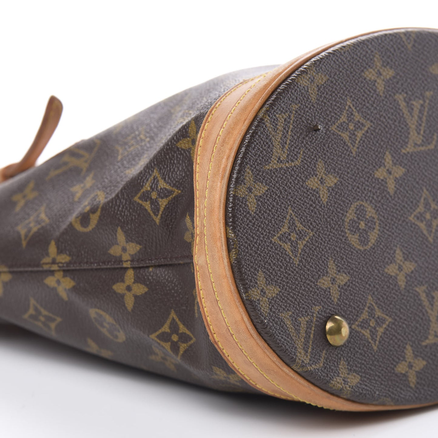 Monogram Petit Bucket 23