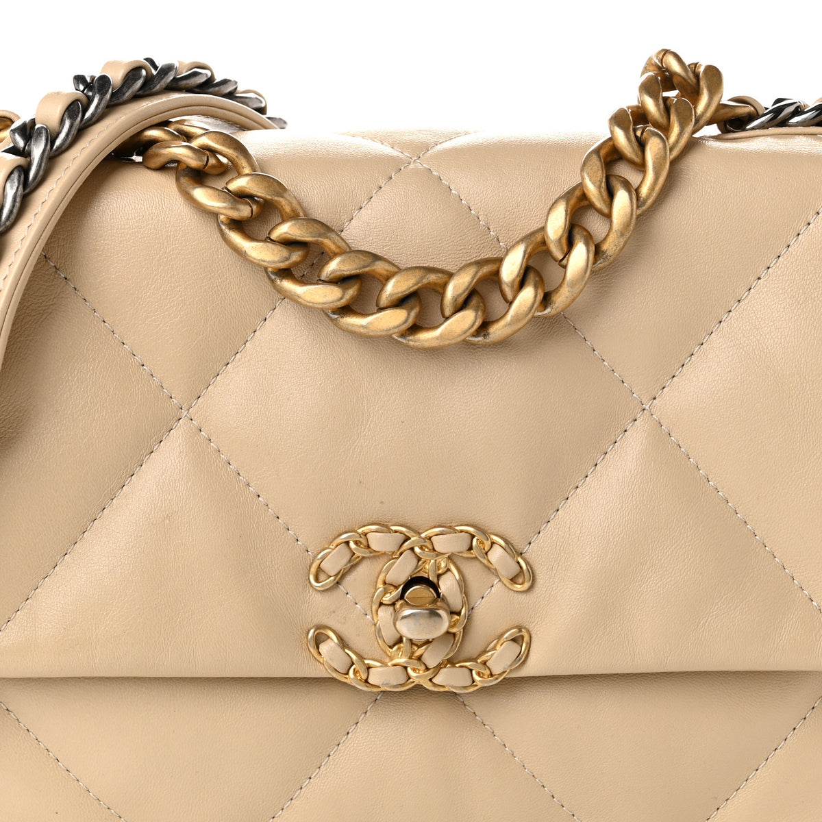 Lambskin Quilted Medium Chanel 19 Flap Beige