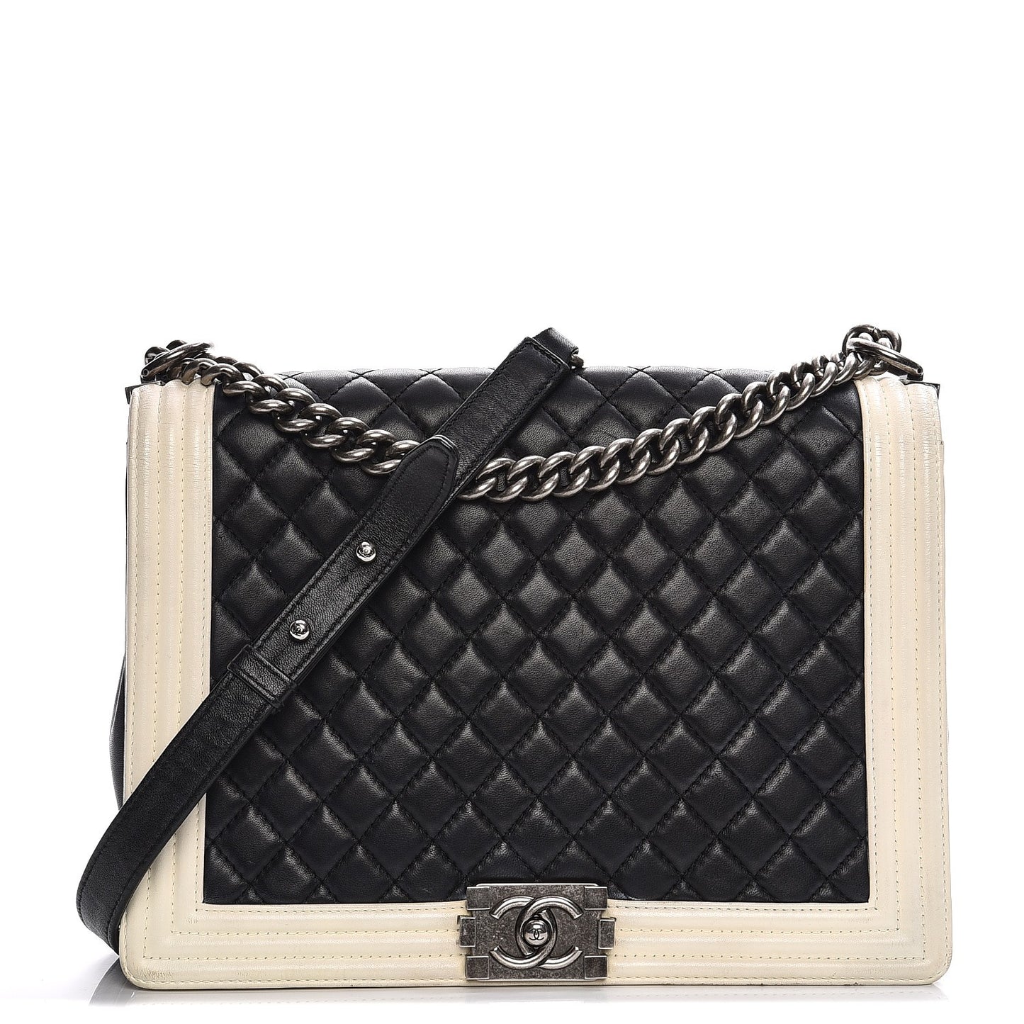 Lambskin Quilted Large Boy Flap Black White
