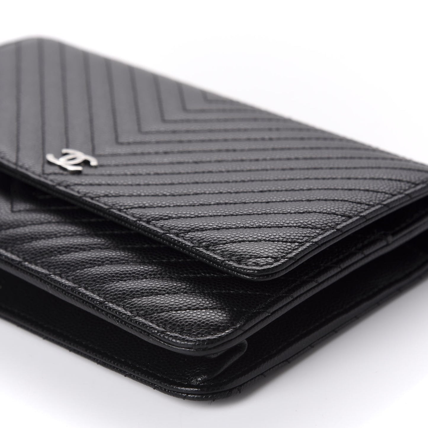 Caviar Chevron Quilted Wallet On Chain WOC Black