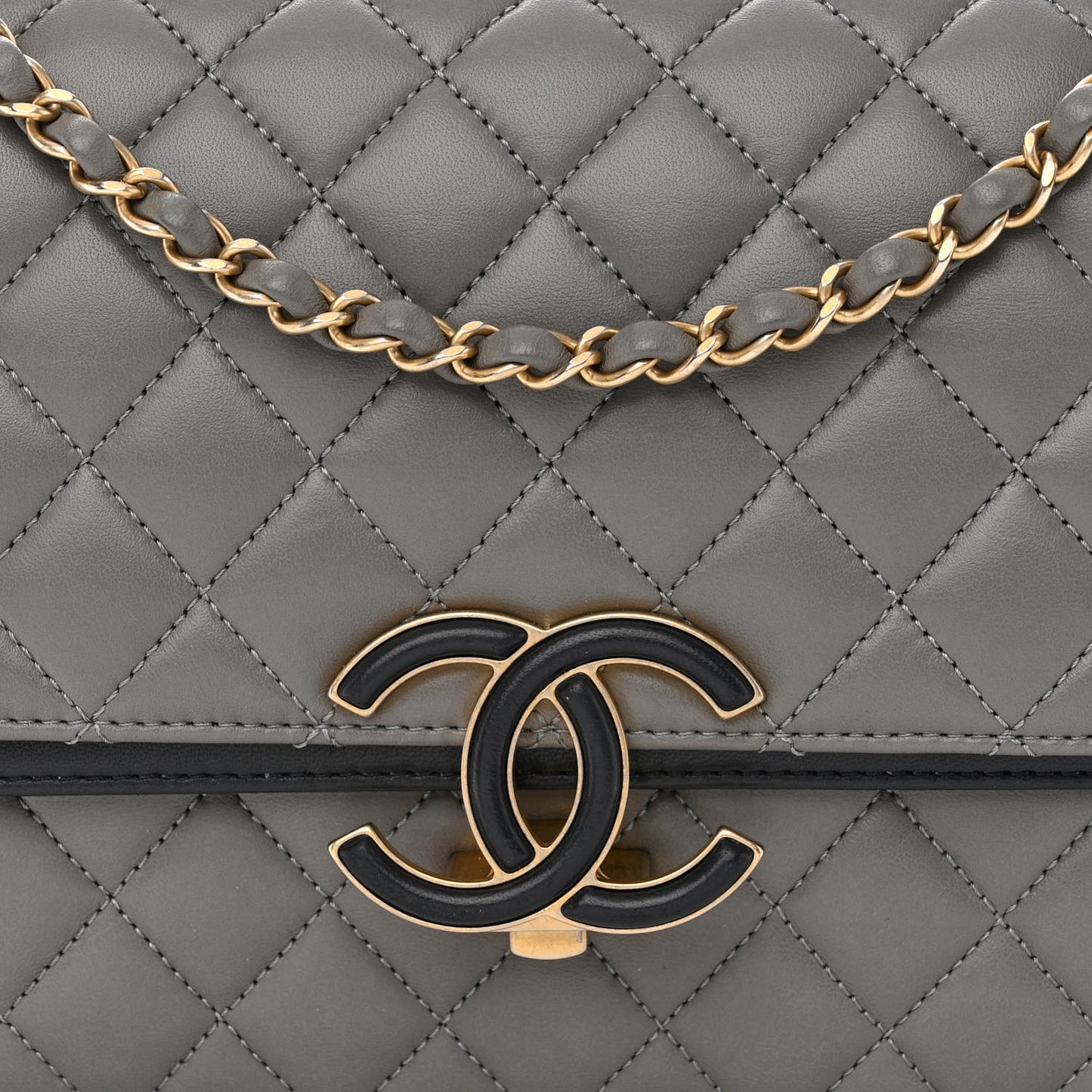 Lambskin Quilted Large CC Chic Flap Grey Dark Navy