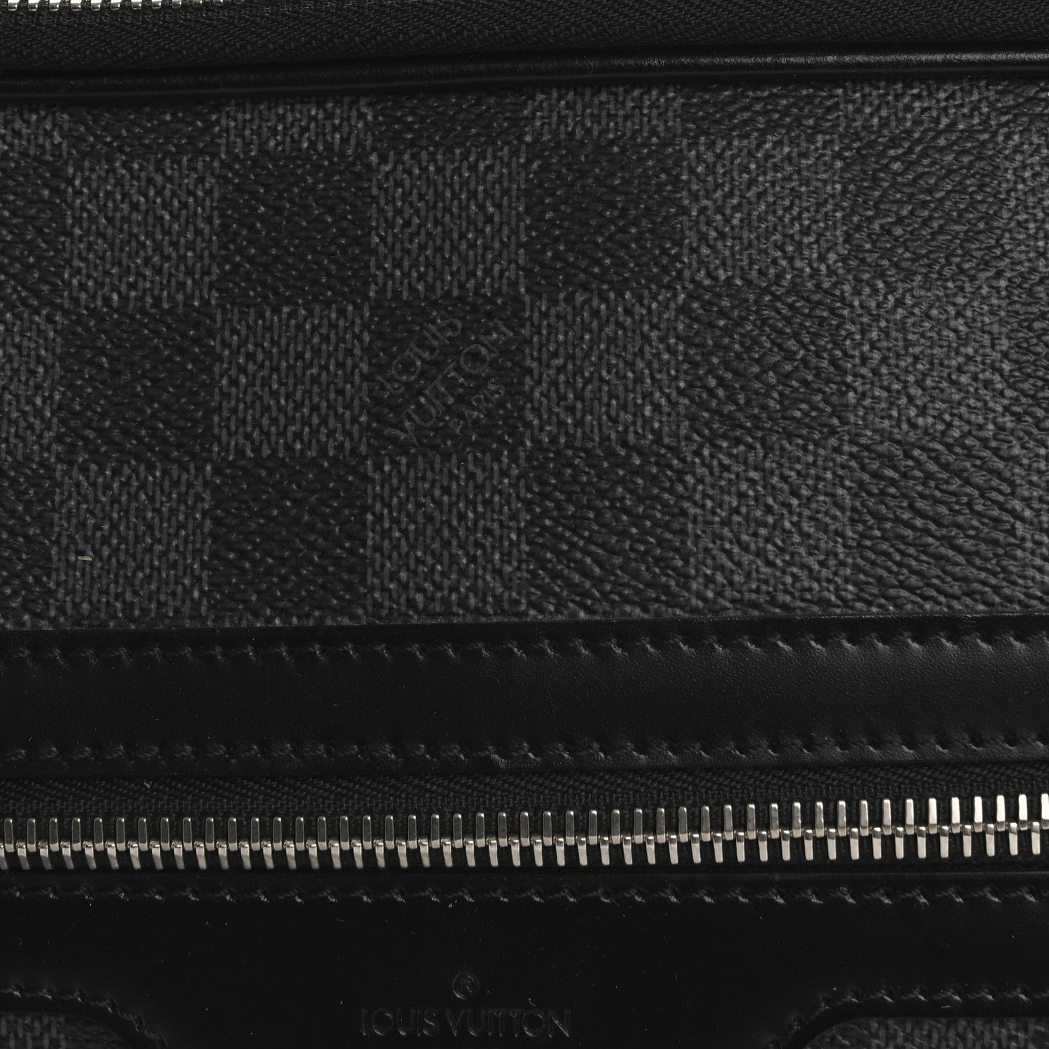 Louis Vuitton Damier Graphite Steeve 5 of 15