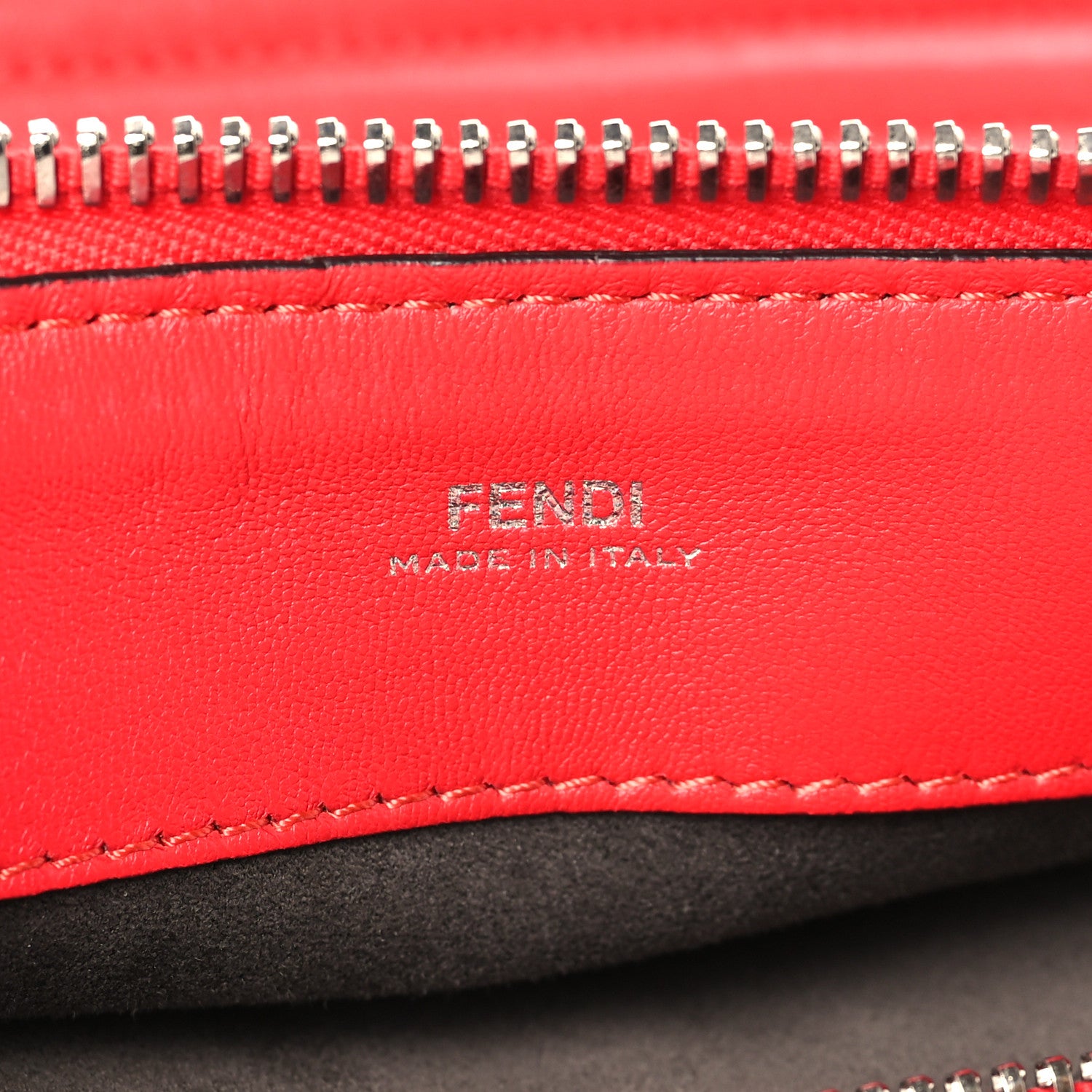 Fendi Shiny Nappa Trapuntata Small DotCom Click Chain Satchel Rojo 7 of 10