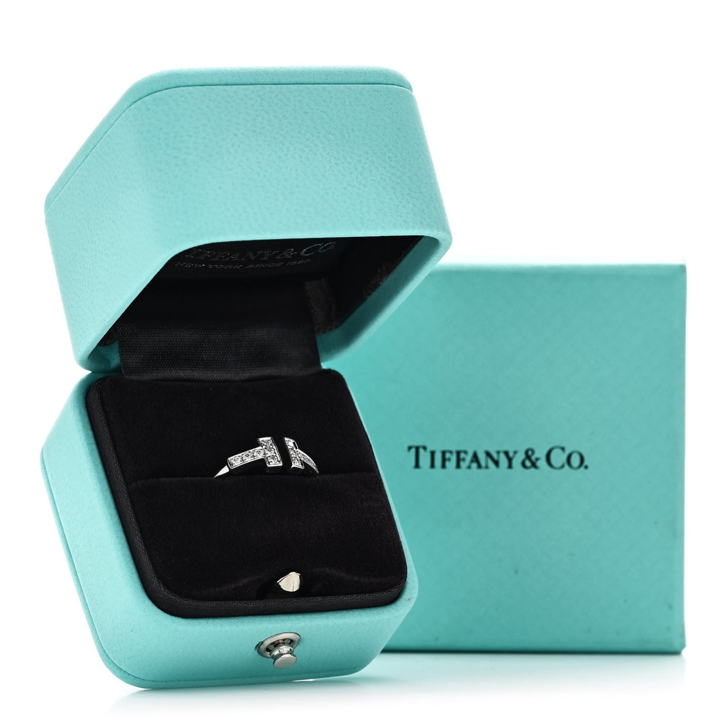 18K White Gold Diamond T Wire Ring 49 5
