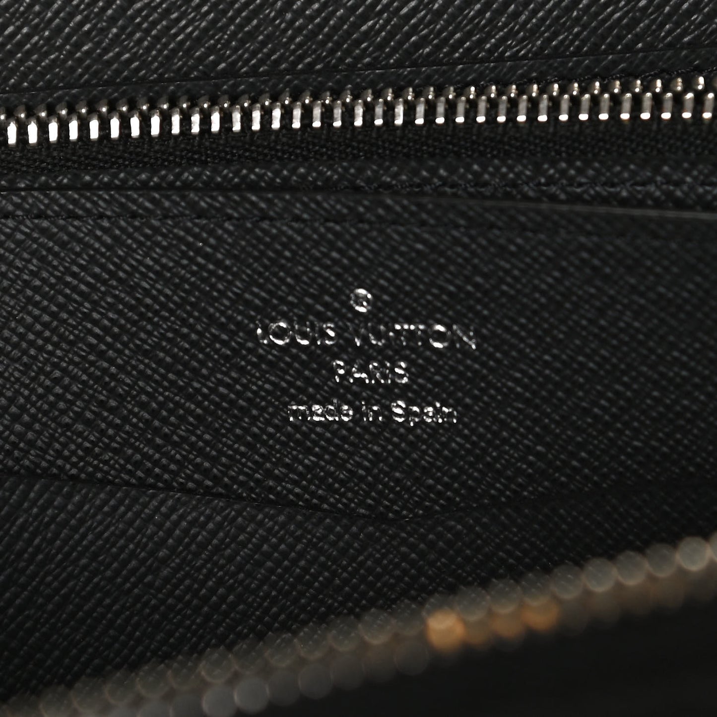 Taiga Zippy XL Wallet Black