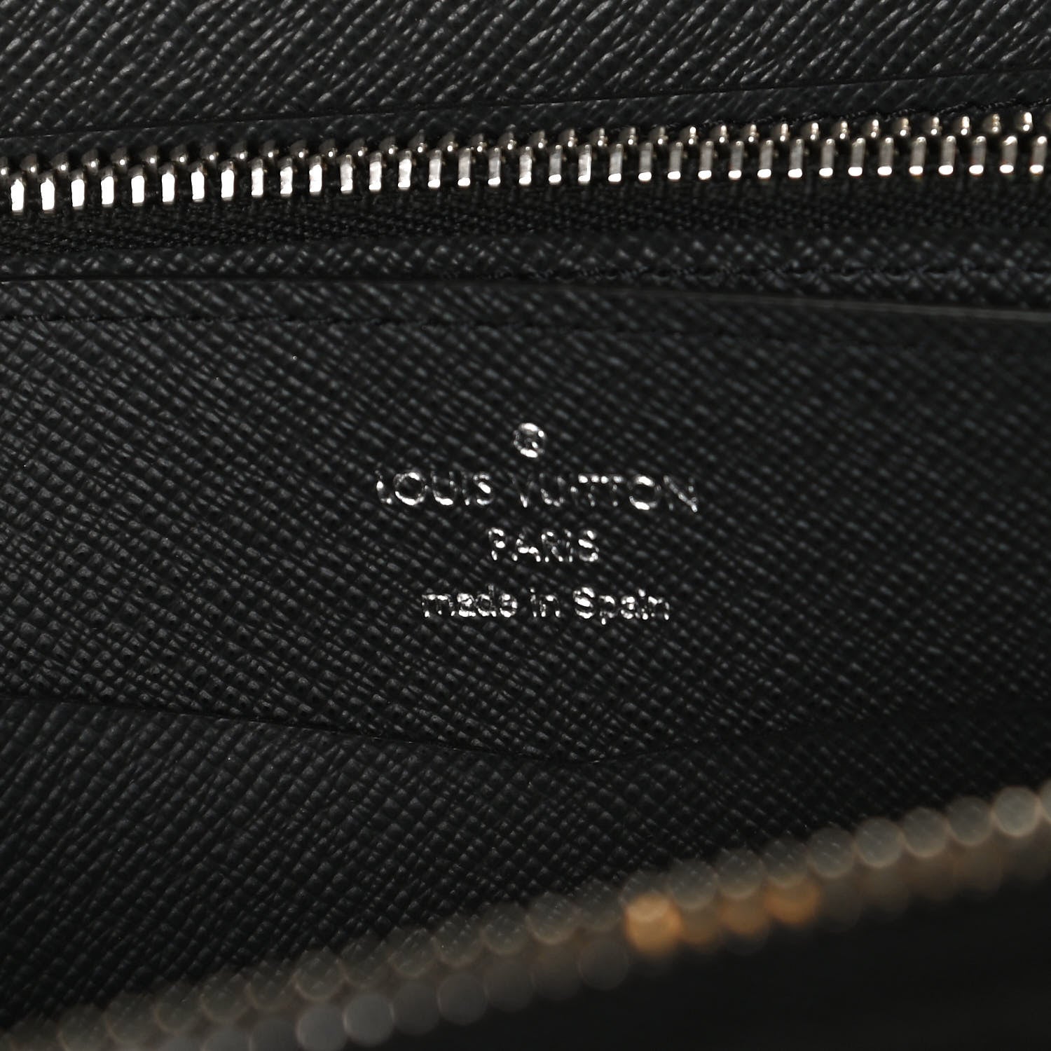 Louis Vuitton Taiga Zippy XL Wallet Black 6 of 9