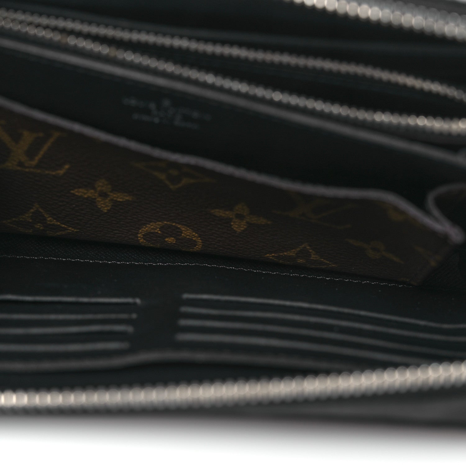 Louis Vuitton Monogram Daily Organizer Black 8 of 15