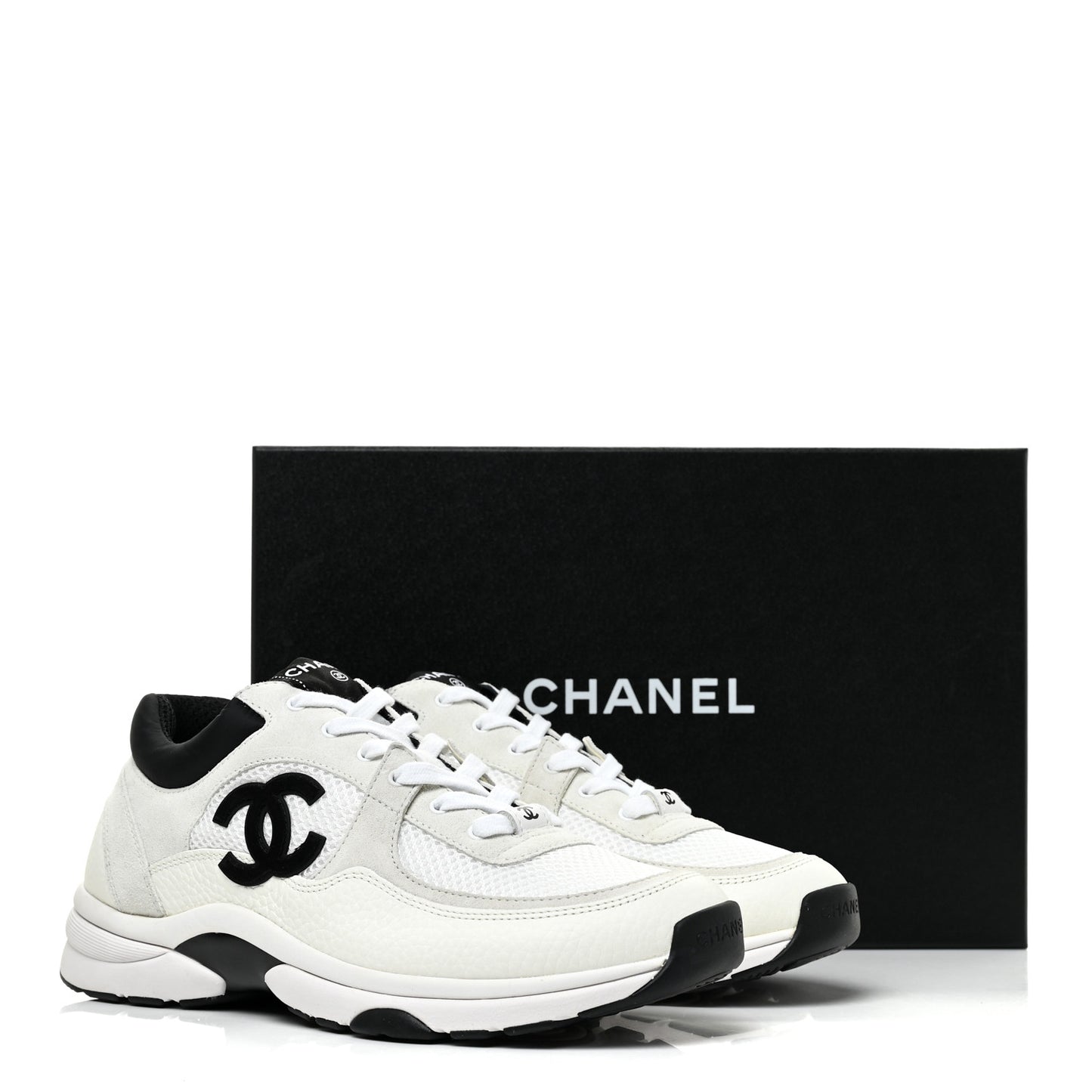 Mesh Suede Calfskin Grained Calfskin Womens CC Sneakers 41 White Black