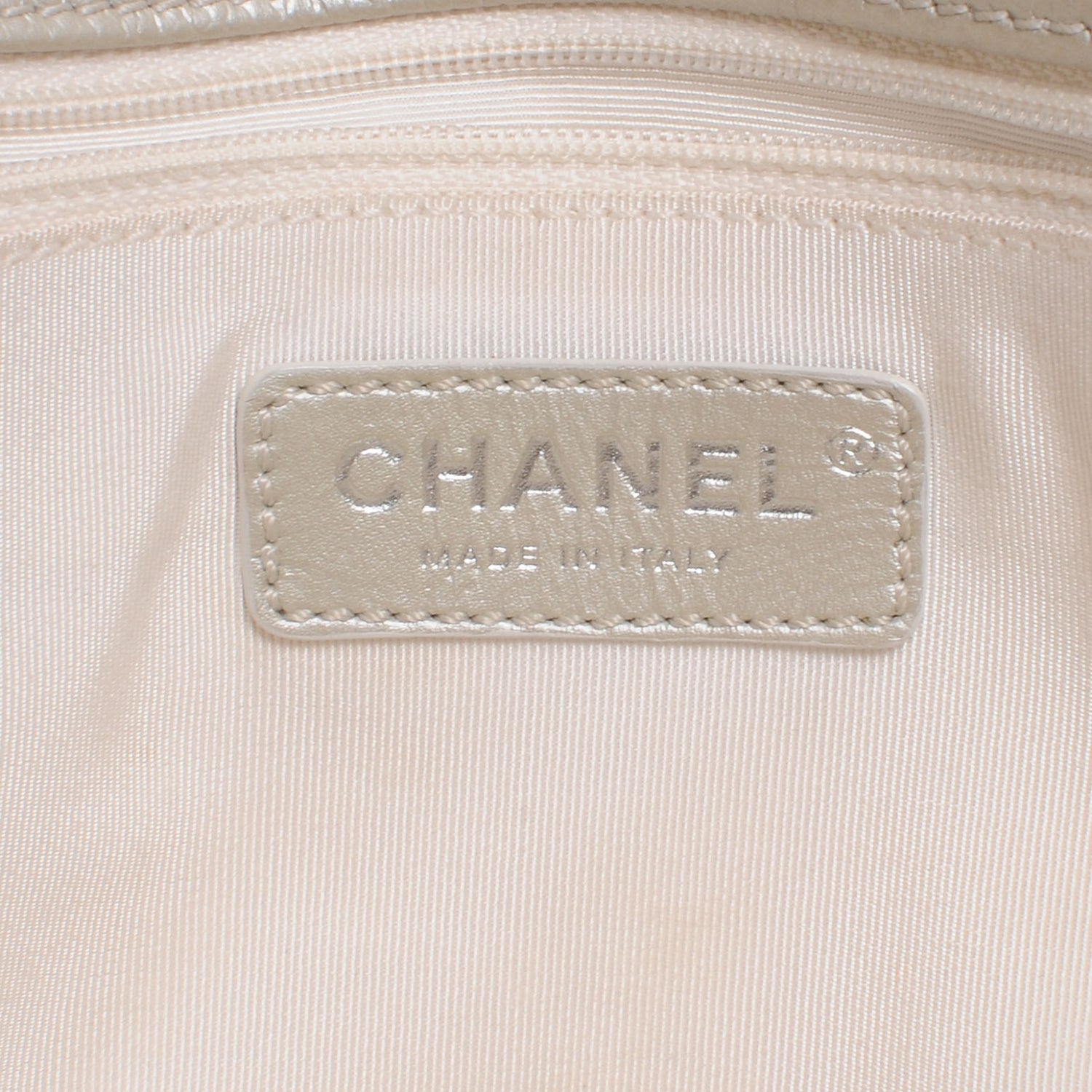 Chanel Caviar Quilted CC Shoulder Bag Pearl 6 of 7