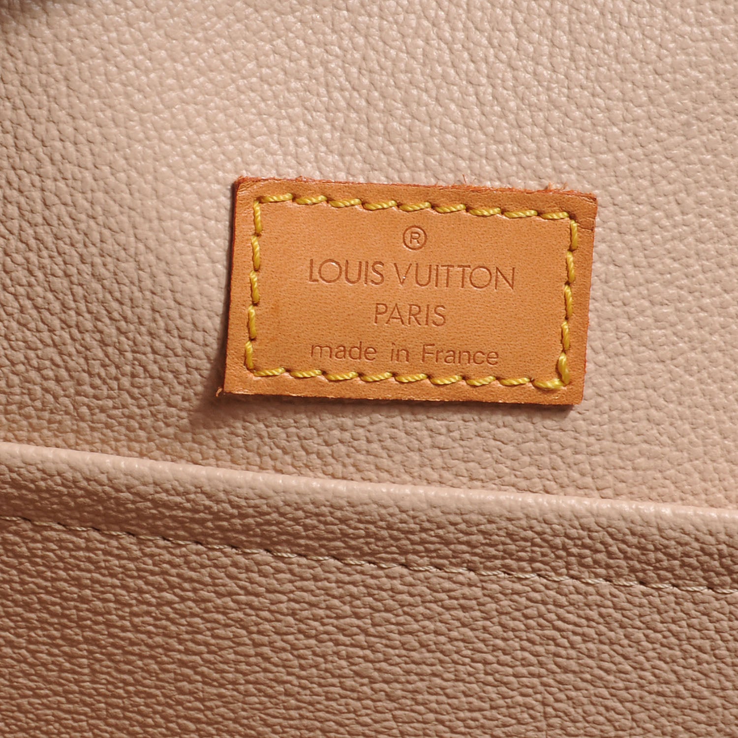 Louis Vuitton Monogram Sac Plat 6 of 7