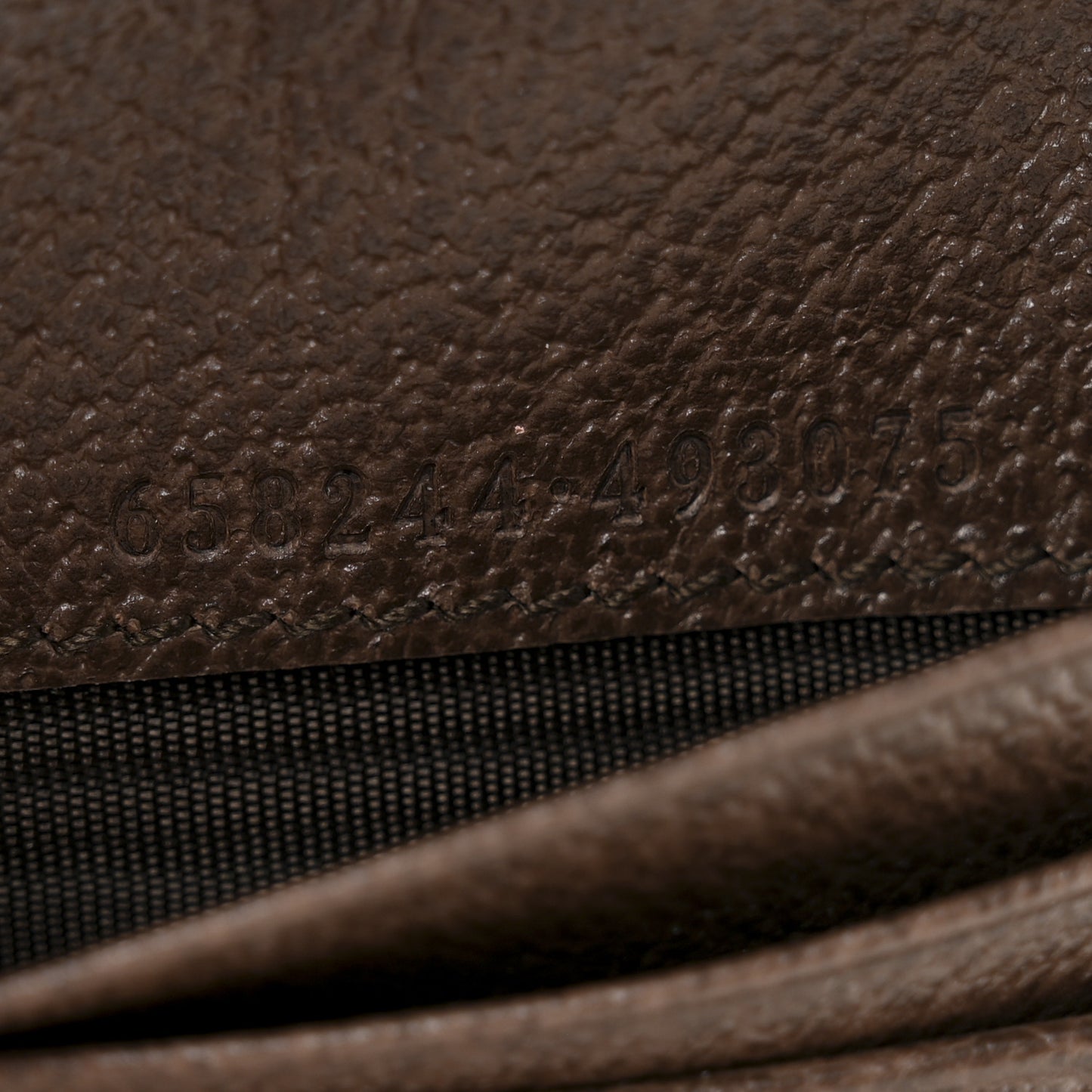 Monogram Jumbo GG Textured Dollar Calfskin Diana Card Case Wallet Camel Ebony New Acero