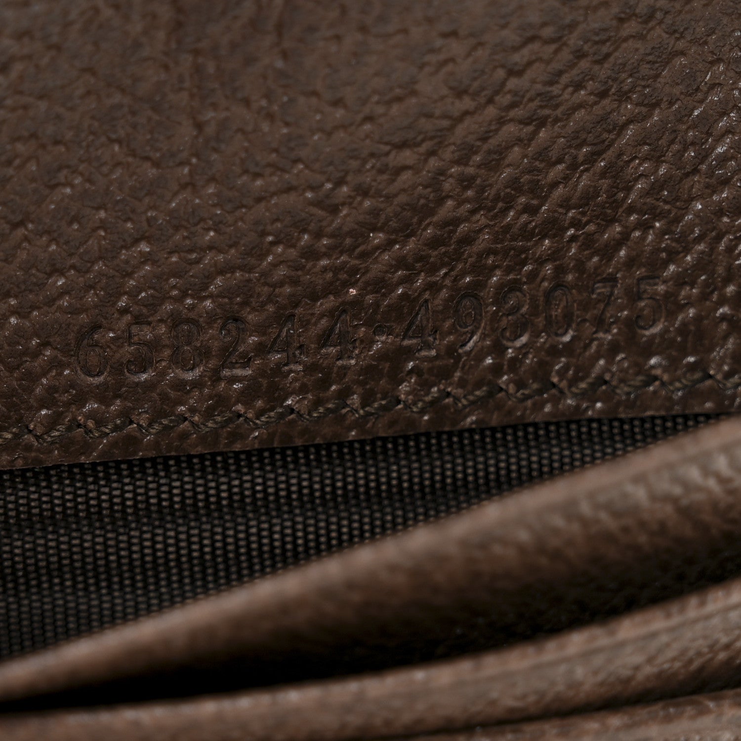Gucci Monogram Jumbo GG Textured Dollar Calfskin Diana Card Case Wallet Camel Ebony New Acero 7 of 8